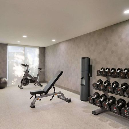 La Quinta Inn & Suites By Wyndham Springfield Buitenkant foto