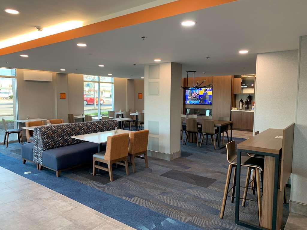La Quinta Inn & Suites By Wyndham Springfield Faciliteiten foto