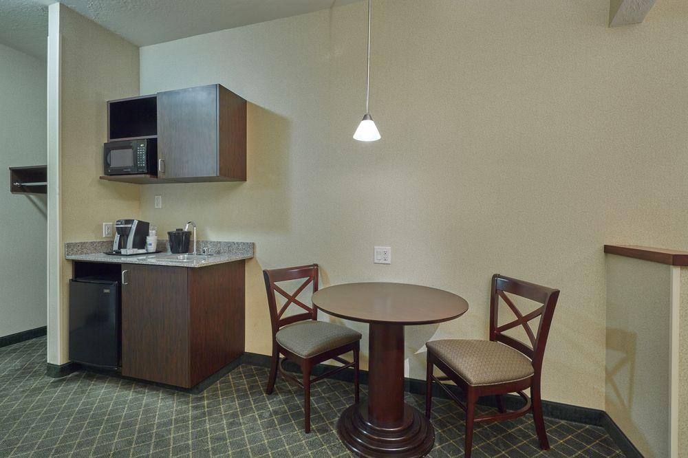 La Quinta Inn & Suites By Wyndham Springfield Buitenkant foto