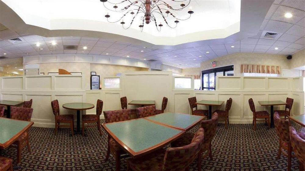 La Quinta Inn & Suites By Wyndham Springfield Buitenkant foto