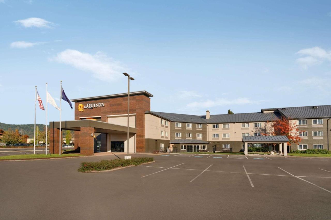 La Quinta Inn & Suites By Wyndham Springfield Buitenkant foto