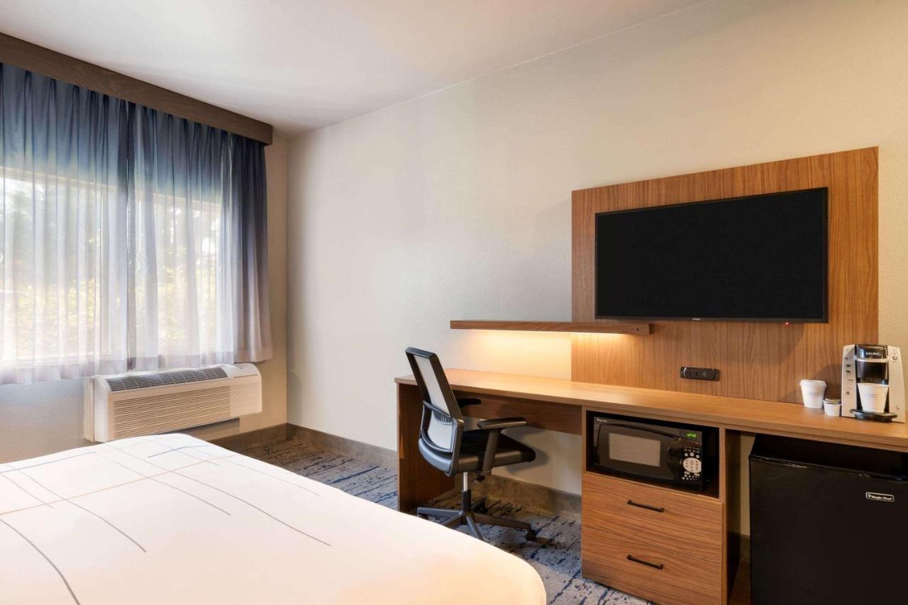 La Quinta Inn & Suites By Wyndham Springfield Buitenkant foto