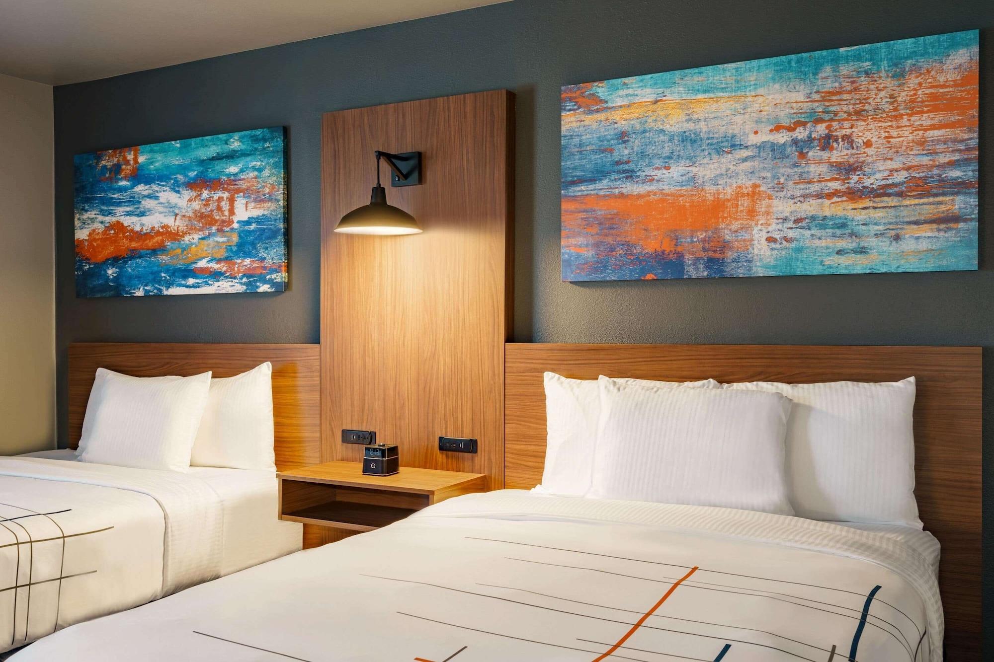 La Quinta Inn & Suites By Wyndham Springfield Buitenkant foto