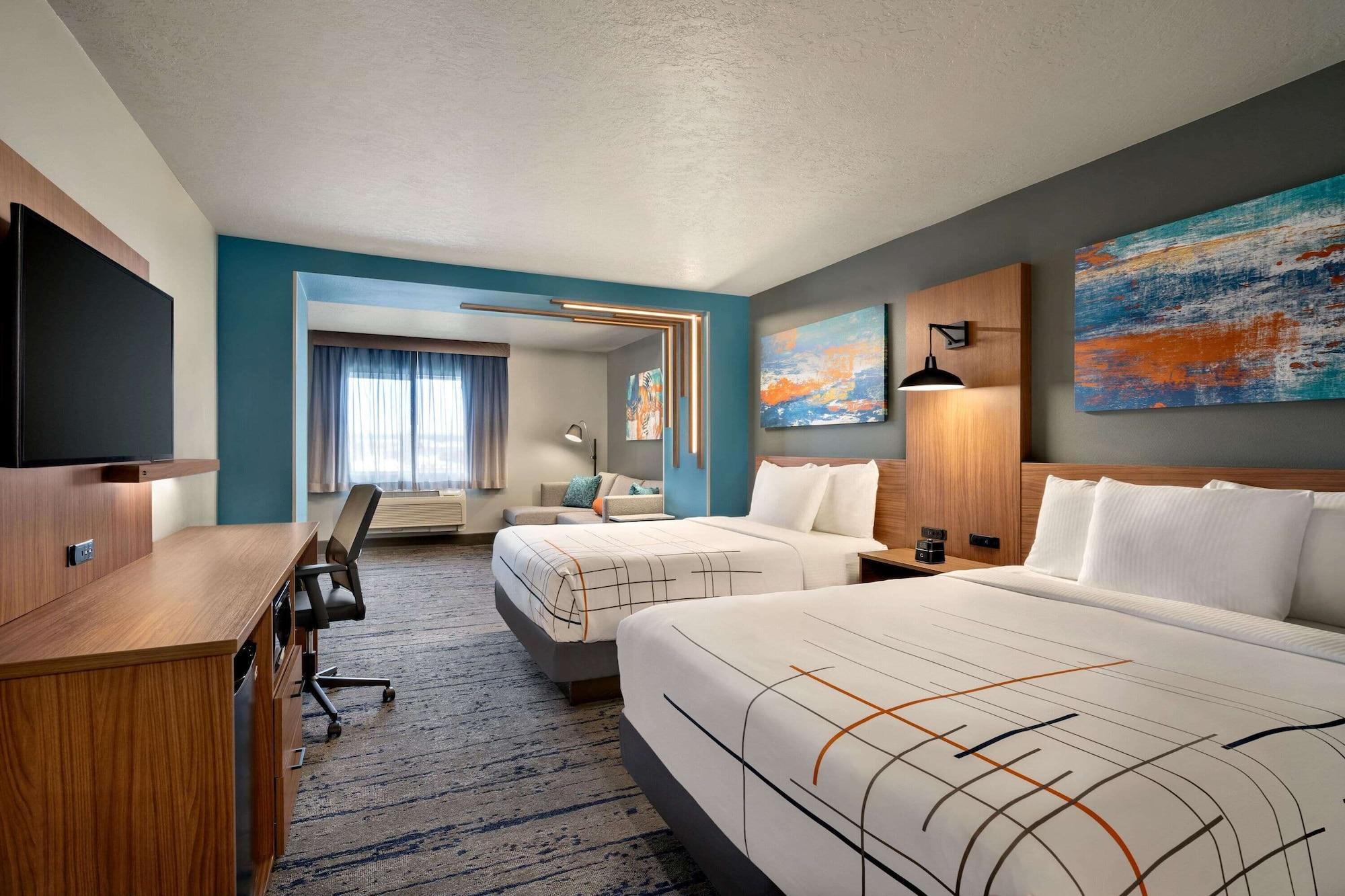 La Quinta Inn & Suites By Wyndham Springfield Buitenkant foto