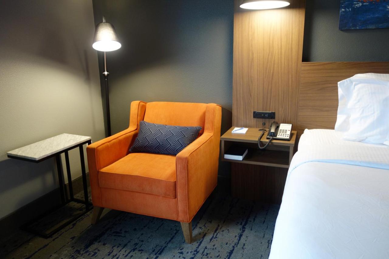 La Quinta Inn & Suites By Wyndham Springfield Buitenkant foto