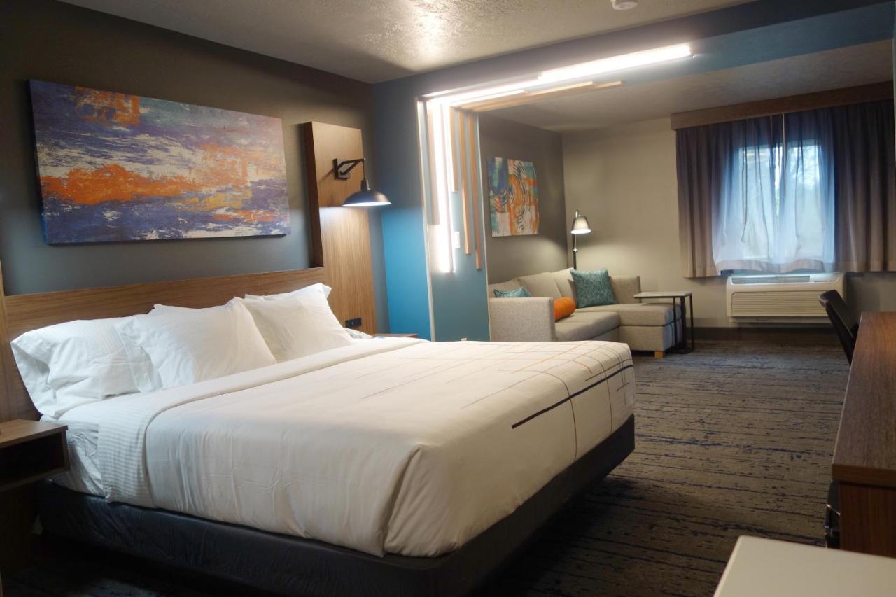 La Quinta Inn & Suites By Wyndham Springfield Buitenkant foto